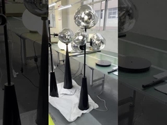 Tubos de vidrio verdes hechos a medida Nueva decoración de arte de moda Iluminación suspendida de techo soplado para restaurantes