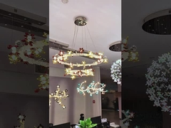 Proyecto personalizado Candelero de techo cinta de acero inoxidable Gran salón del club Centro de decoración Candelero