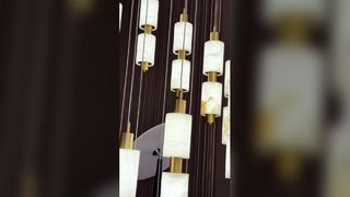 Presente luces colgantes personalizadas de diseño creativo de ingeniería para hoteles para usted
