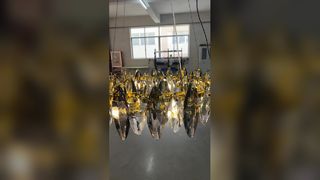 Diseño de araña moderno de lujo.