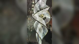 La luz colgante moderna personalizada del alabastro de la iluminación circular del estilo nórdico es para el vestíbulo y la escalera