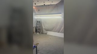 Popular lámpara colgante LED negra para recepción de oficina, lámpara colgante en espiral creativa para Hotel y restaurante, onda