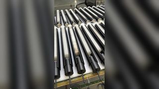 Araña de lujo con hojas de cristal dorado