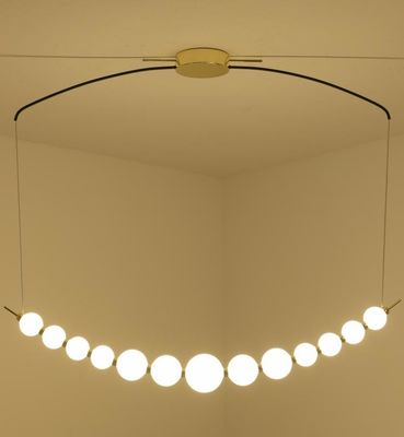 Lámparas de suspensión de vidrio lineal 32W 3000K Luz cálida Luz blanca de cristal de bolas Luz de suspensión personalizada
