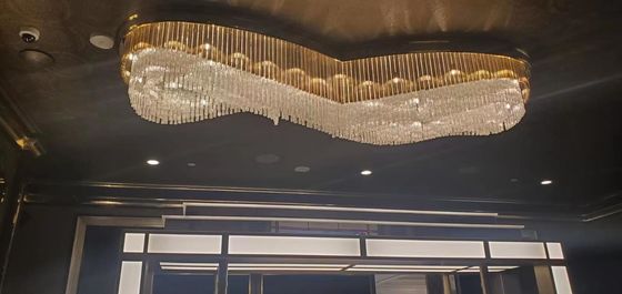 3000k Lámpara de colgante personalizada Cristal de vidrio montaje de agua alta techos candelabros