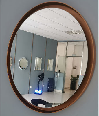 El cuadrado y el círculo iluminaron los espejos del cuarto de baño con el marco plástico del ABS