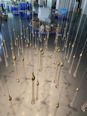 Modern Light Luxury Larga Candelabrera de Gota de Agua Para Escalera de Villa Duplex