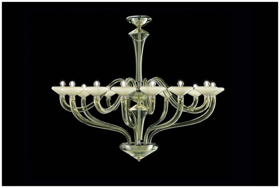 3000-6000K candelabros personalizados con sombras de vidrio transparente de varios tamaños disponibles