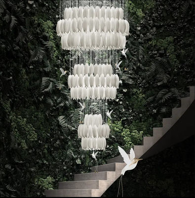 Nuevo diseño de decoración de techo alto lujosos candelabros modelado de villas escalera cerámica luz colgante de flores
