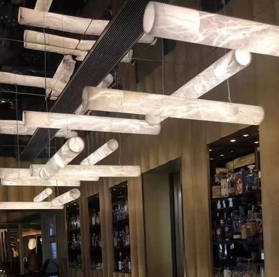 Hotel a medida Interior deco moderno Cuarto de comedor colgante colgante luz nórdico lujo latón alabastro lineal gran lámpara de araña