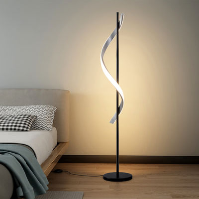 Lámpara de esquina de línea de onda minimalista creativa LED Lámpara de piso espiral de moda para el hogar Hotel Oficina Sala de estar