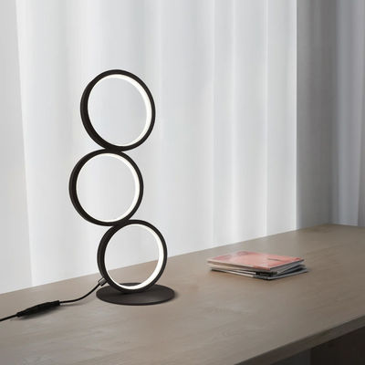 Tres anillos Elegante lámpara de escritorio de metal para el salón Dormitorio Hotel Club Iluminación de la mesa de aluminio Moderno Dimmable