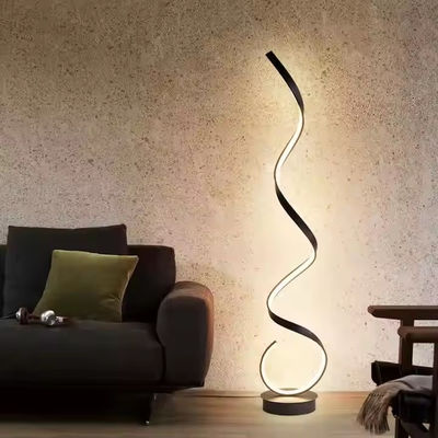 Esquina de lujo Arco inteligente Hotel minimalista Salón de estar Dormitorio piso Luz de pie Led lámpara moderna