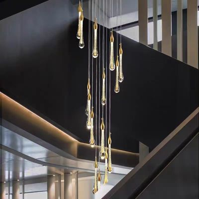 Moderno simple cristal de agua gota escalera candelabro 3200-6500K tres colores cambio de luz para el hotel dúplex restaurante villa