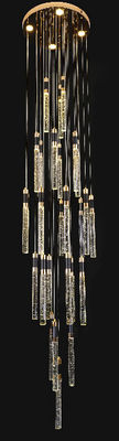 Escalera sencilla Columna de cristal larga Lustrero de techo alto Ático Residencial Escalera de techo rama Lustrero Iluminación Lustrero LED