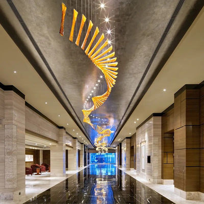 Lustrero de vidrio hueco LED para el hotel Villa Market Club Loft y escaleras