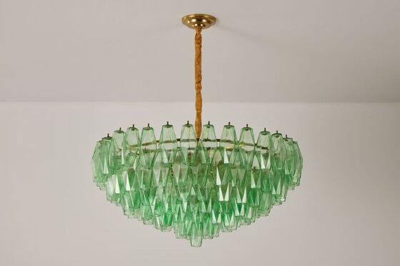 Fabrica Arquitectura artesanal Navy Blue Glass Chandelier con acabado de latón para el salón de estar Sala de comedor Iluminación de dormitorio